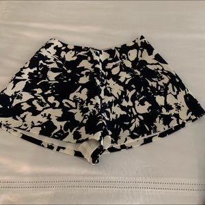 NWOT ALEXIS Floral Shorts